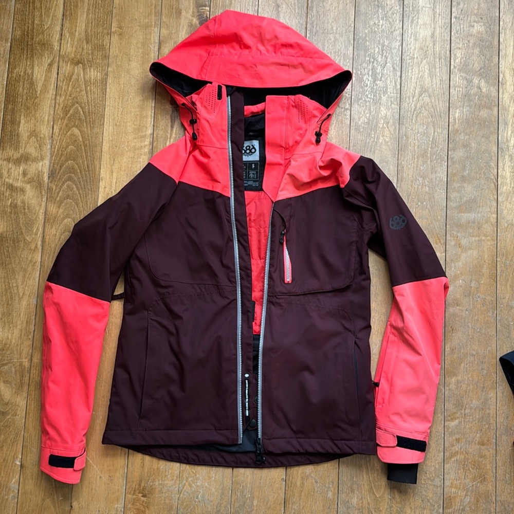 686 Women's Ski & Snow Jacket - Pink and Burgundy